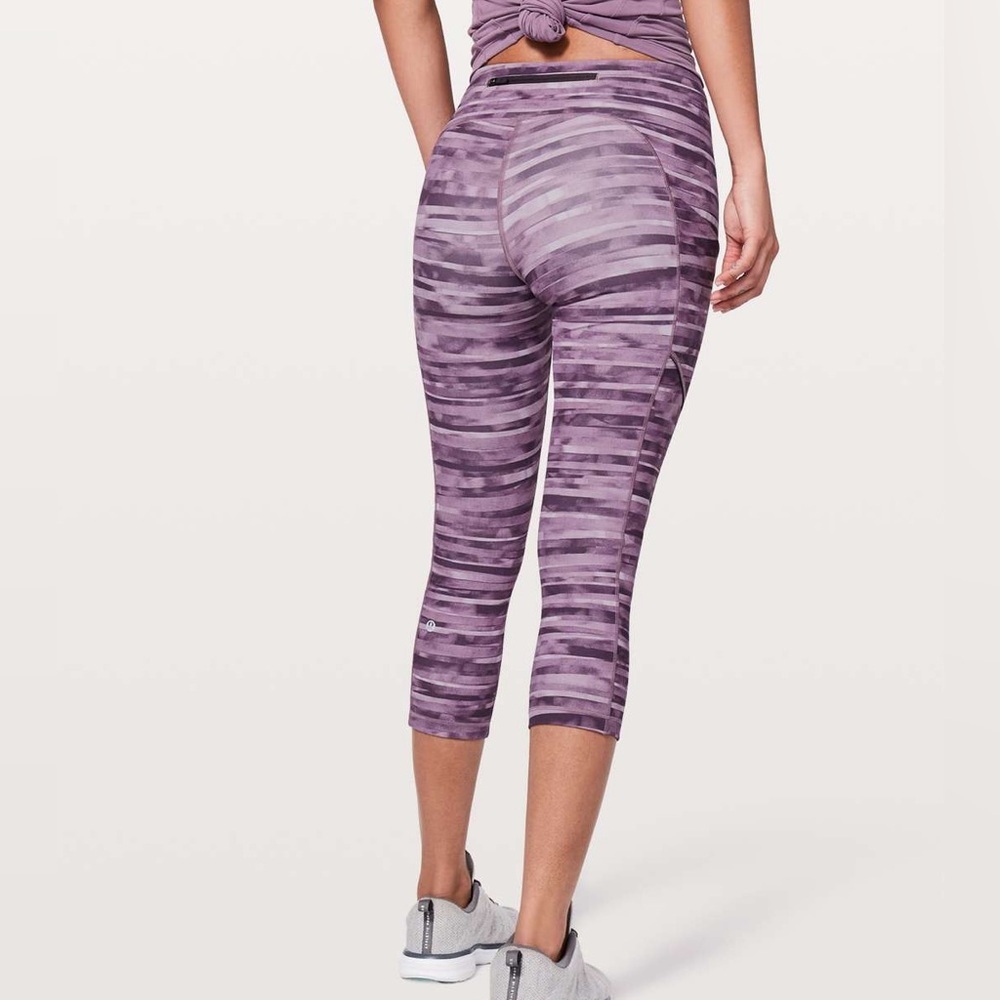 LULULEMON speed up crop leggings